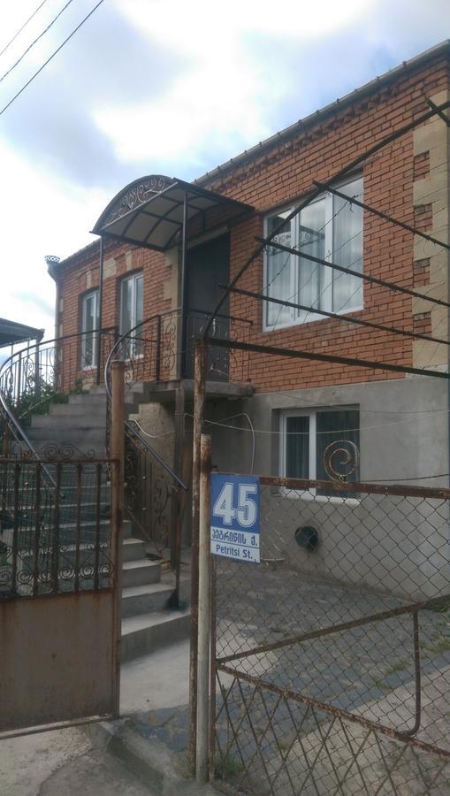 מלון קוטאיסי Doors מראה חיצוני תמונה