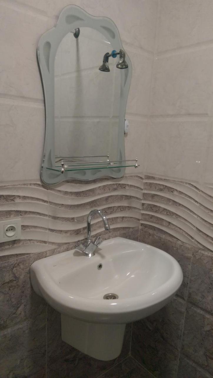 מלון קוטאיסי Doors מראה חיצוני תמונה